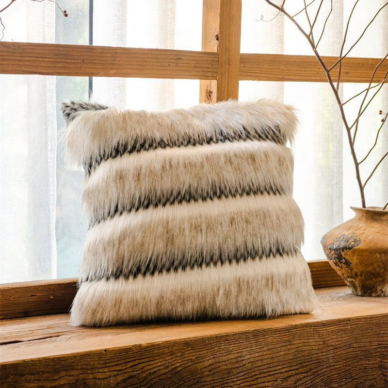 Knitted Throw Pillow